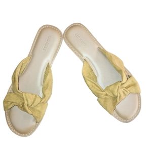 Old Navy Women Faux Suede Knotted Twisted Slip-Ons Size 9 Mustard